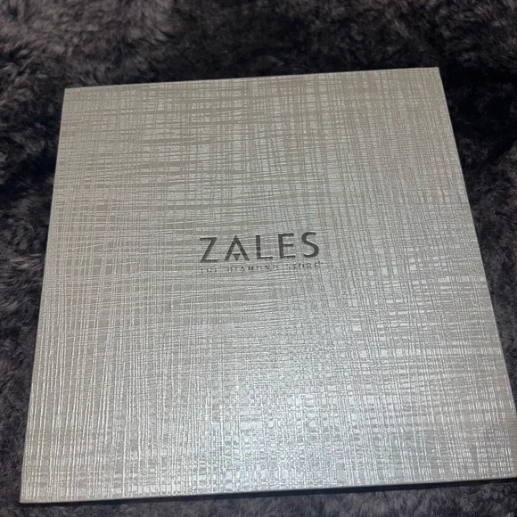 Blue and White Sapphire Frame Chain Link necklace in sterling silver - Picture 9 of 10